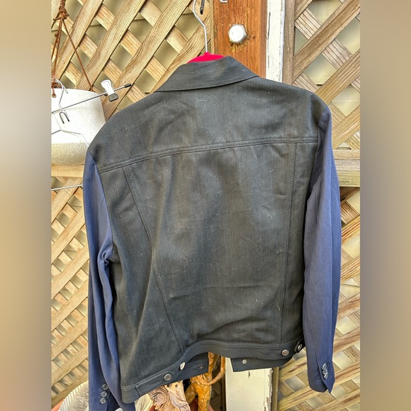 Marc Jacobs Trucker Jacket, dk blue denim bodice w/Mediu Blue Twill Sleeves Med. - Picture 2 of 13